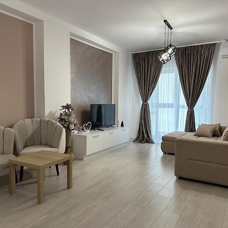 Toscana Apartments Otopeni Eksteriør billede