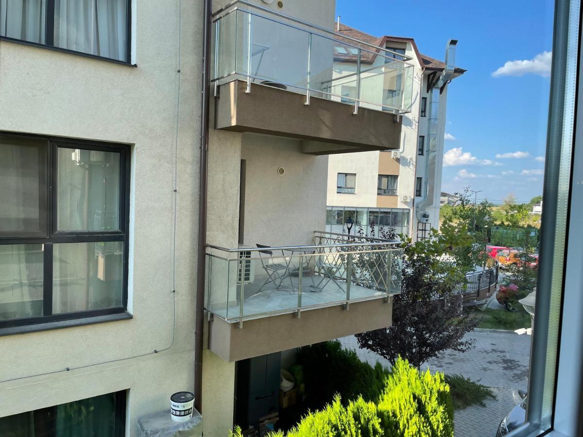 Toscana Apartments Otopeni Eksteriør billede