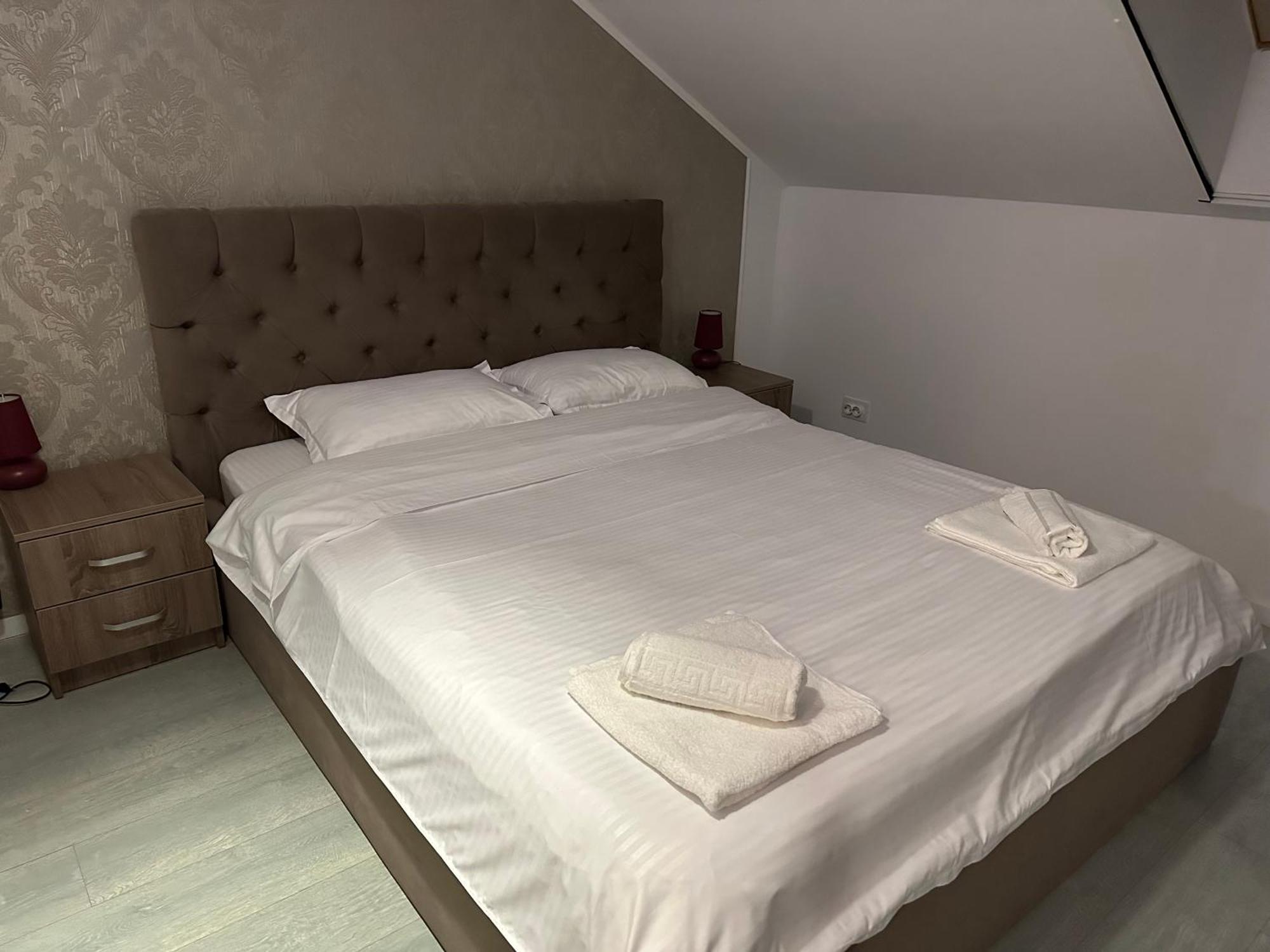 Toscana Apartments Otopeni Eksteriør billede