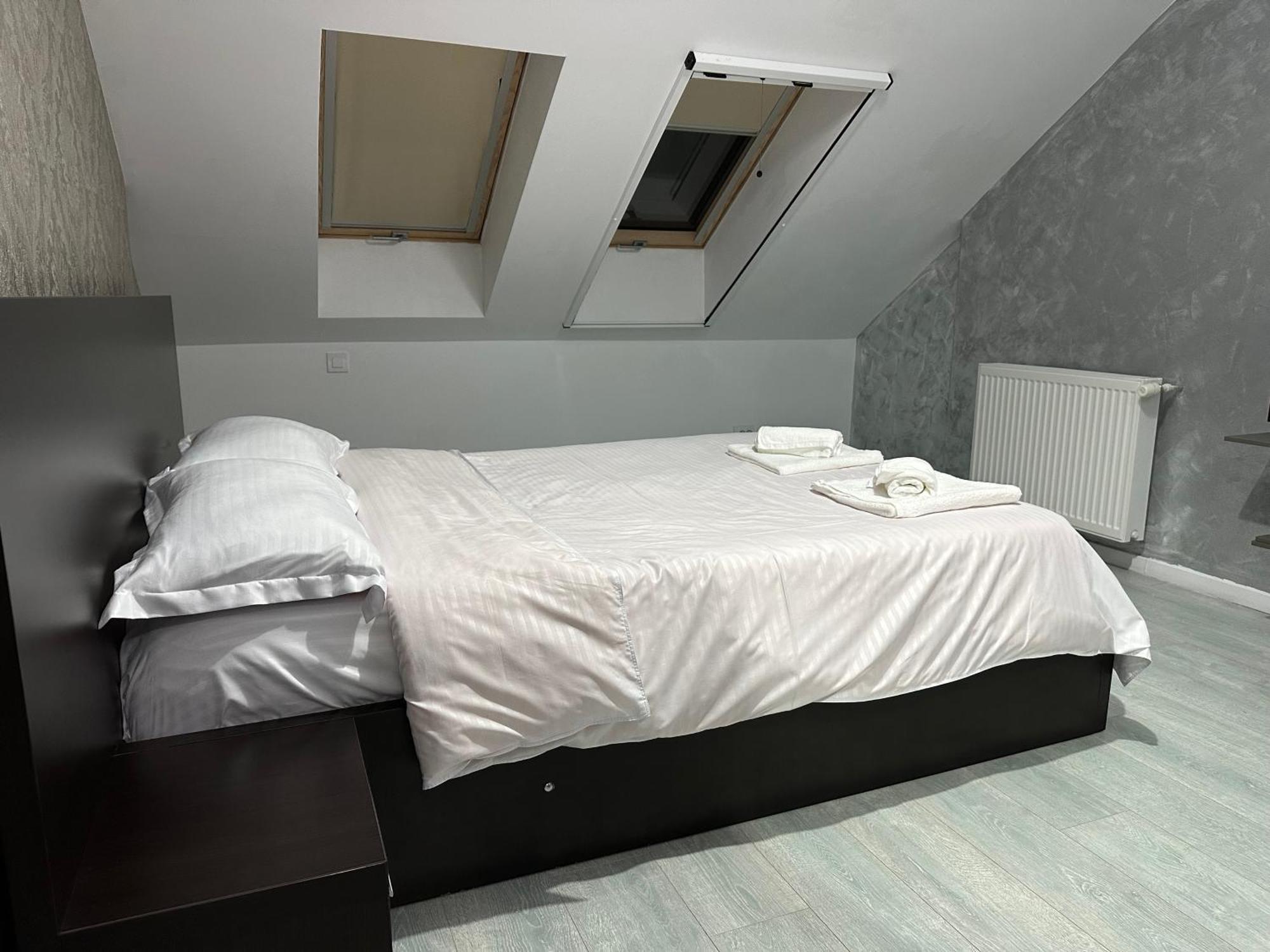 Toscana Apartments Otopeni Eksteriør billede